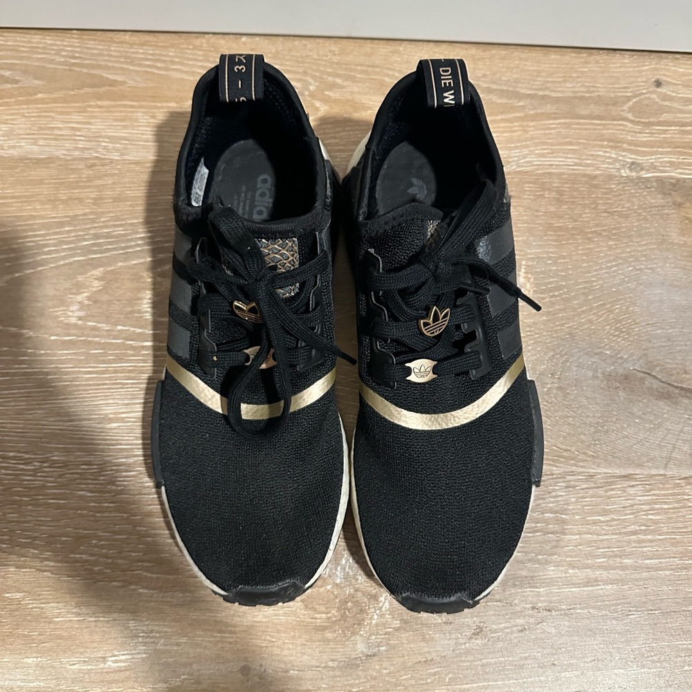 Adidas shoes size 10